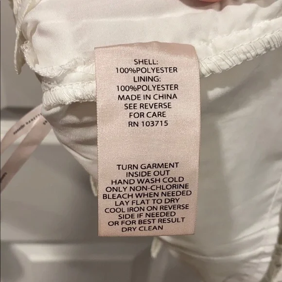 Nanette Lapore Gorgeous Lace Top EUC - Picture 8 of 8